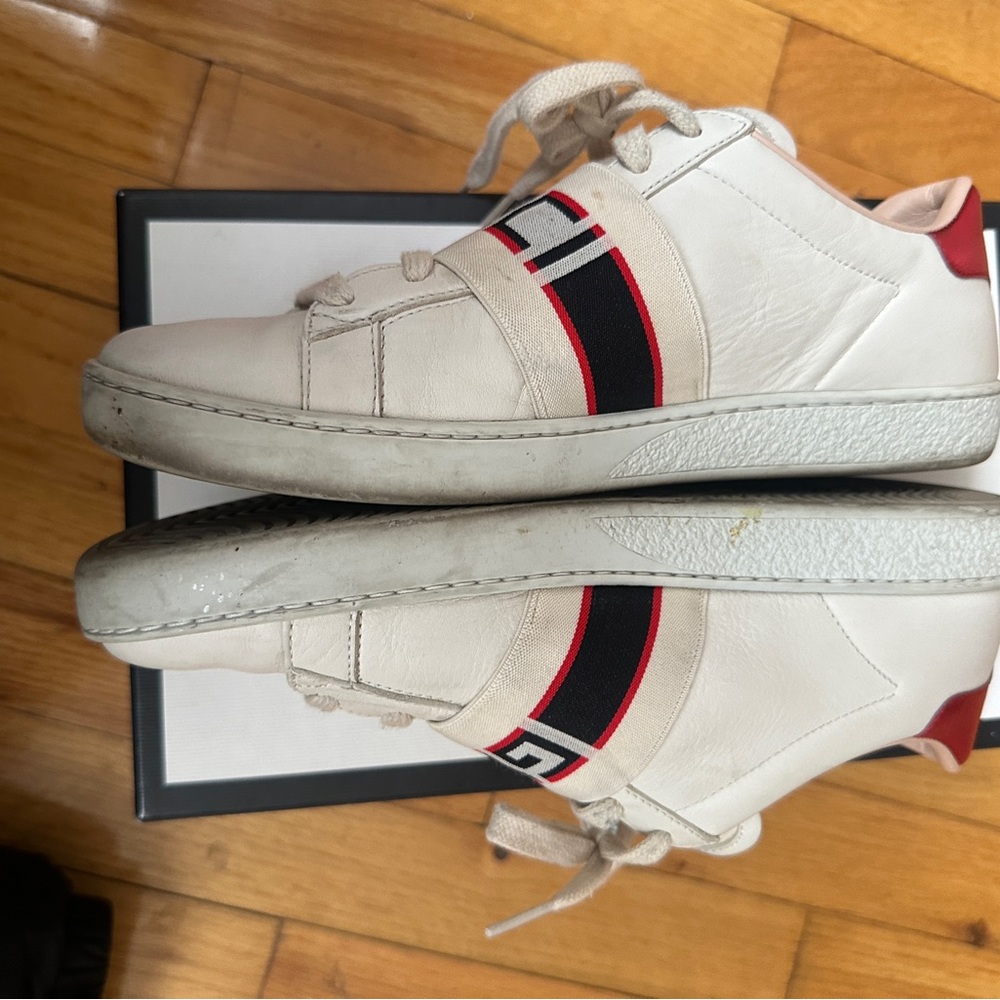Gucci Cream and Red Logo Sneakers - Picture 4 of 7